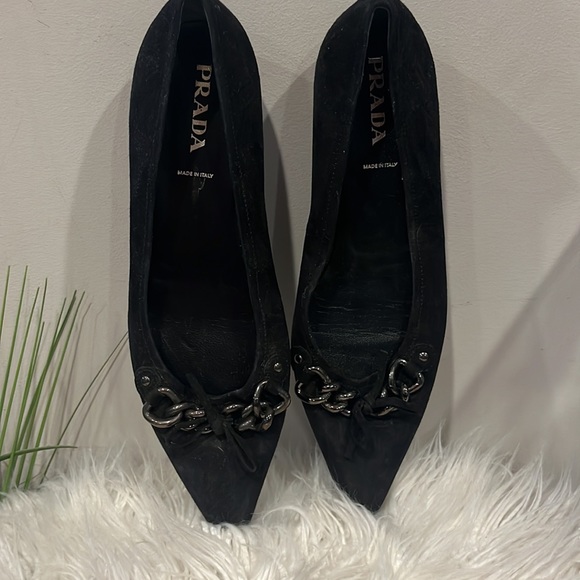 Prada size 37 Black Suede Flats with Chain & Bow Detail - NEW - Never Worn - Picture 4 of 15